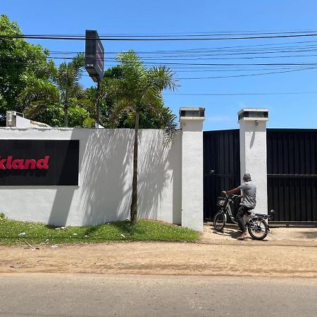 Pink Land Hotell Beruwala Eksteriør bilde